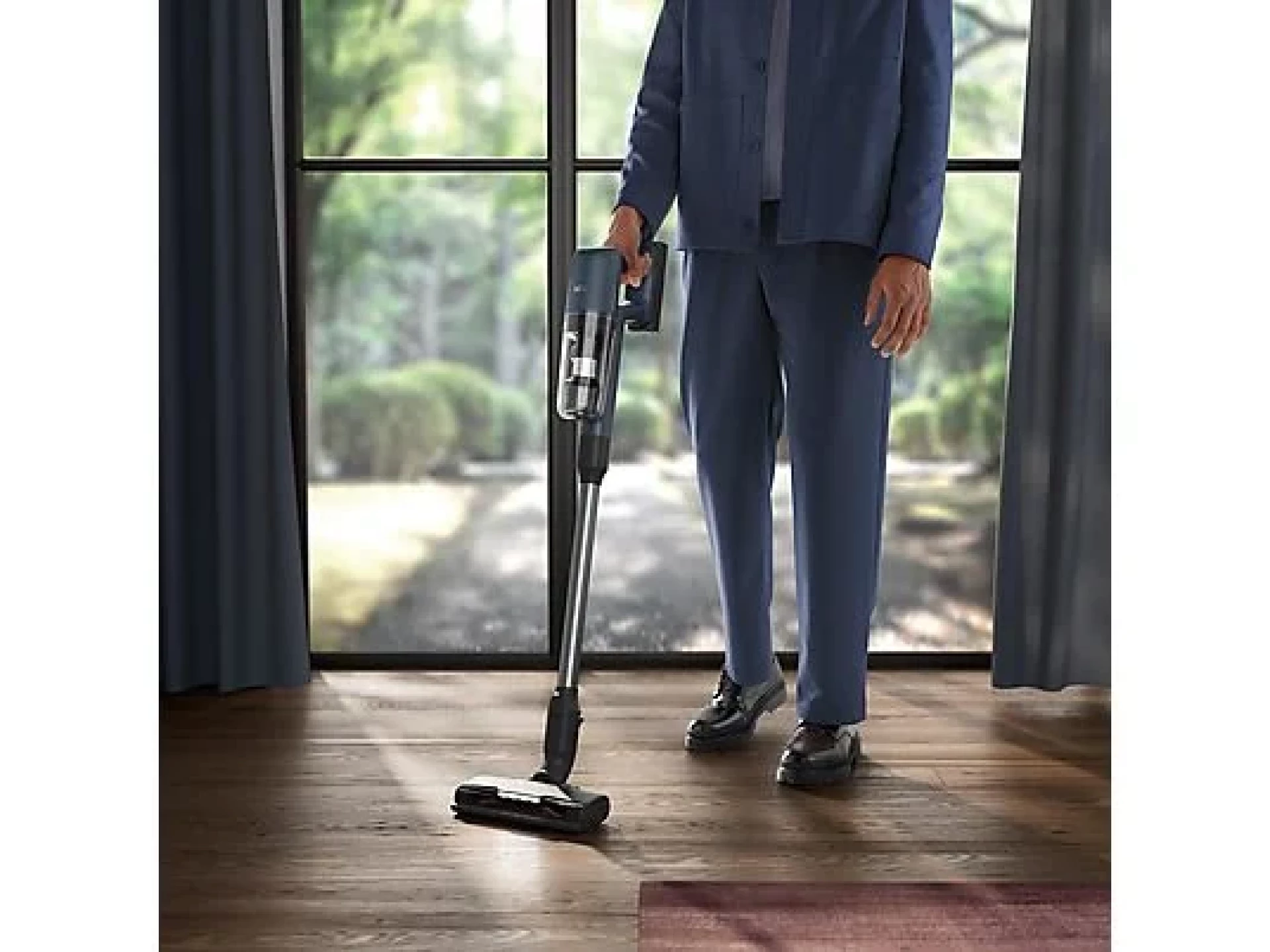 AEG ULTIMATE 7000 štapni usisivač AP71U142MM