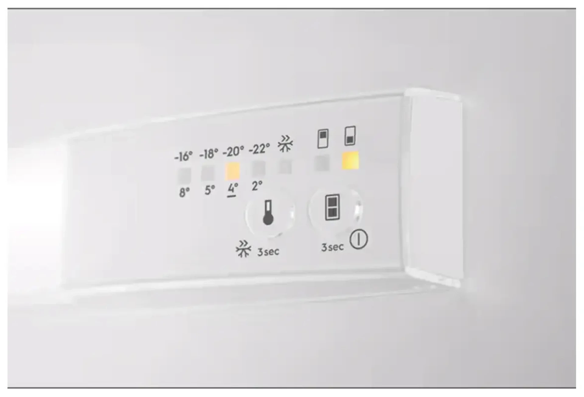 ELECTROLUX frižider IK2620BR