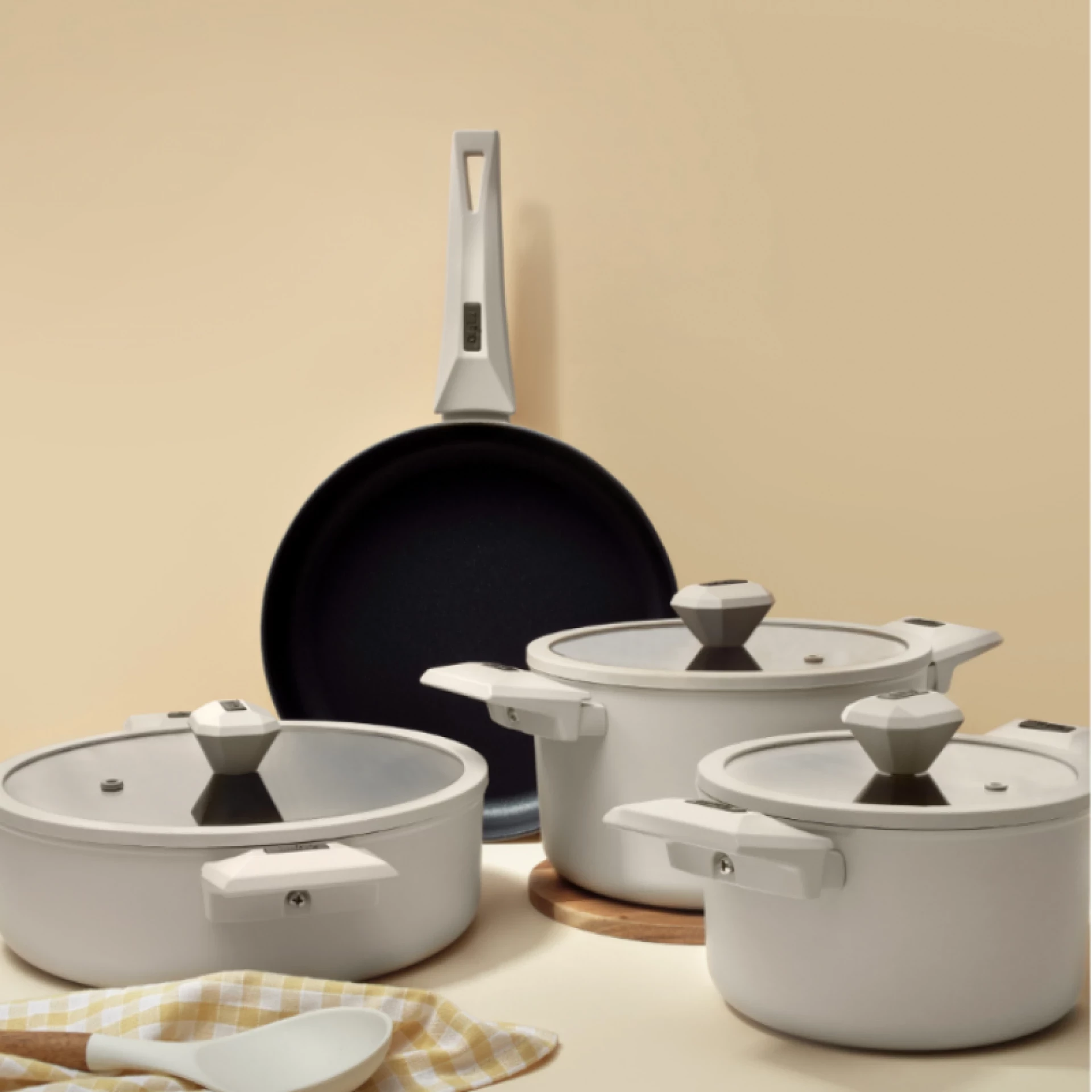 GIGILLI set šerpi CRISTEL bež 7pcs