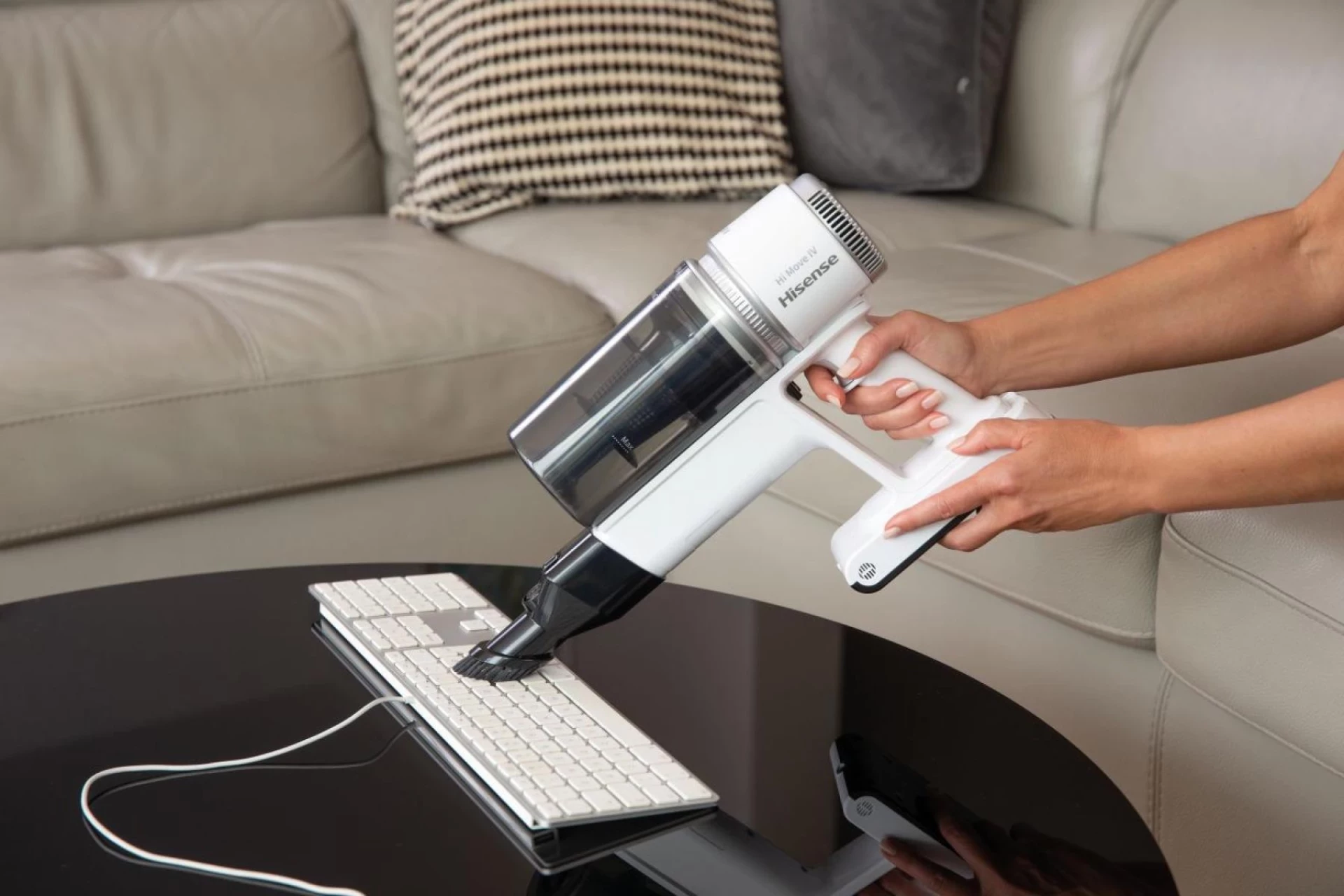 HISENSE usisivač HI-MOVE IV HVC6264W štapni