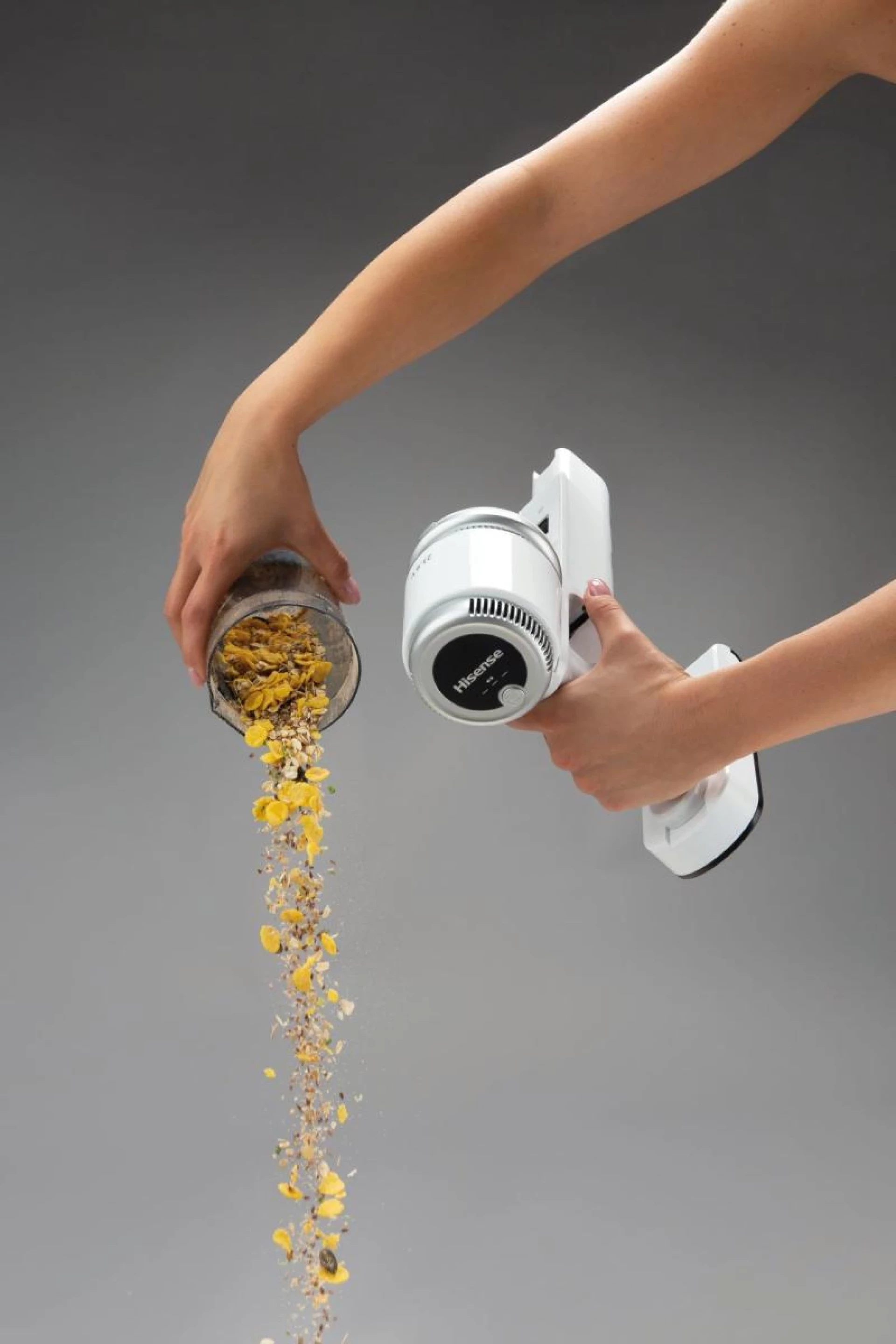 HISENSE usisivač HI-MOVE IV HVC6264W štapni